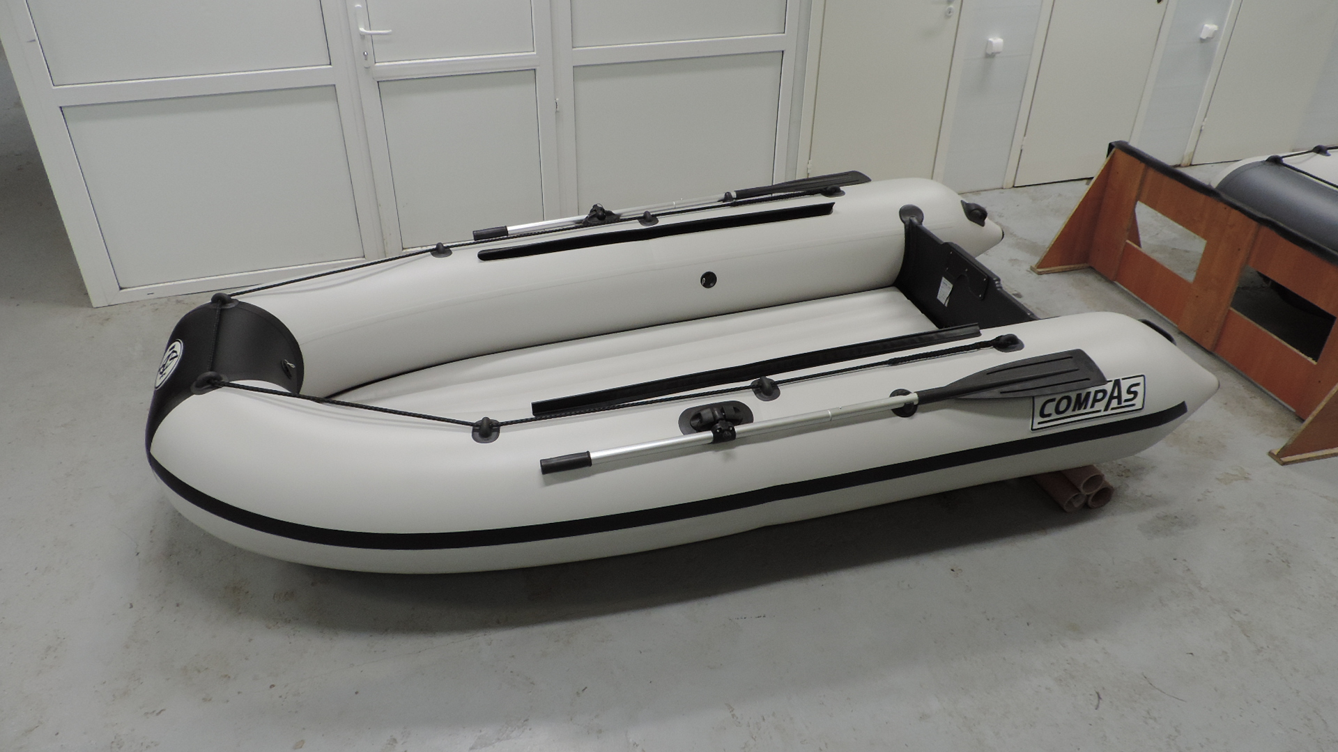 Компас 325 E Компас 325 E