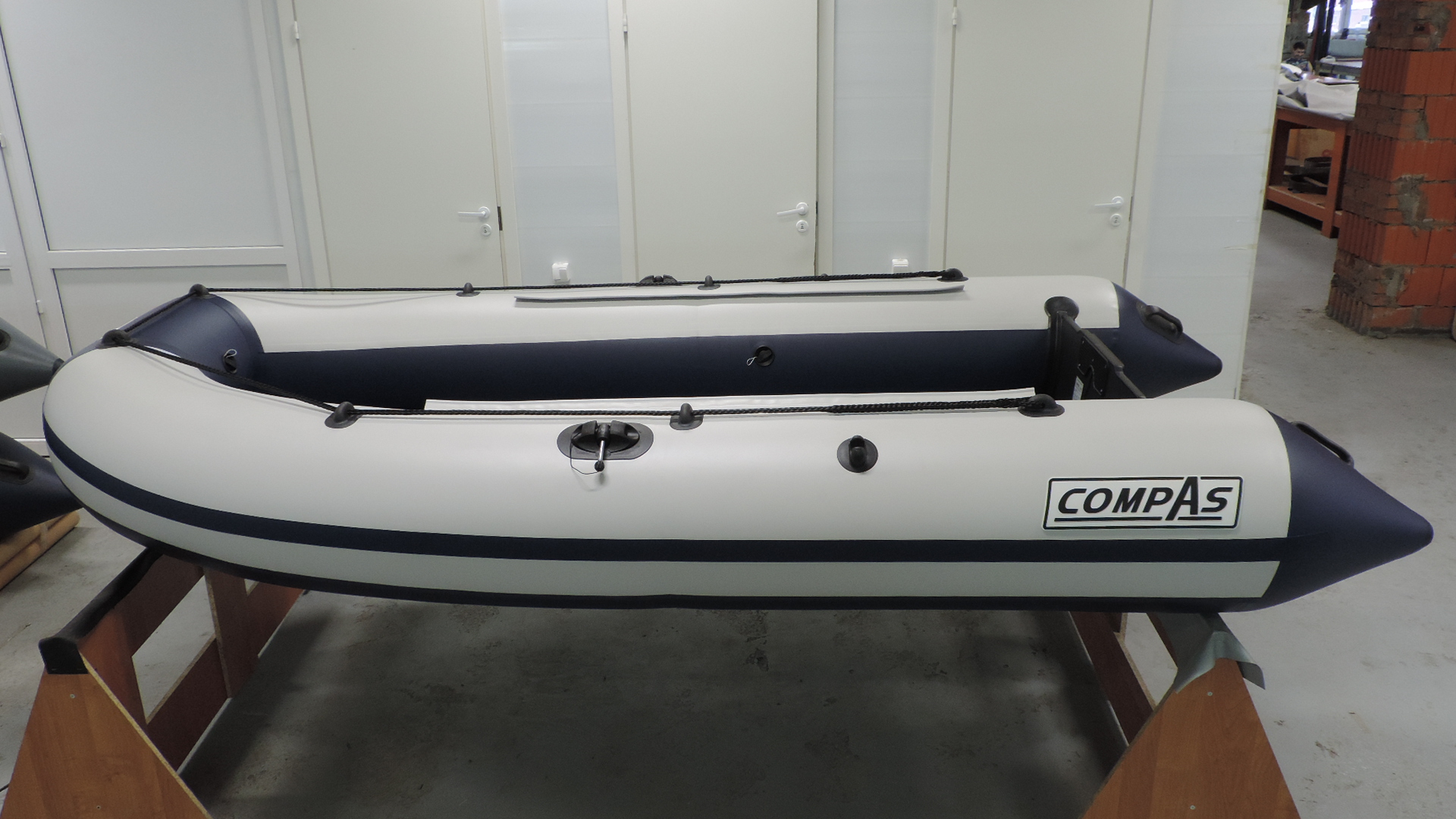 Компас 325 E Компас 325 E