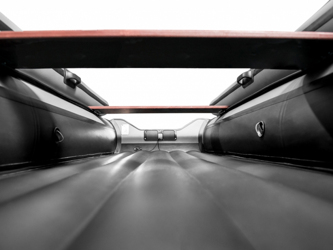 X-River Agent 390 фальшборт