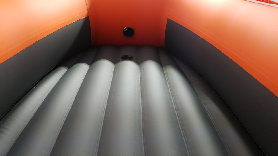 Boatsman BT 320 A Boatsman BT 320 A