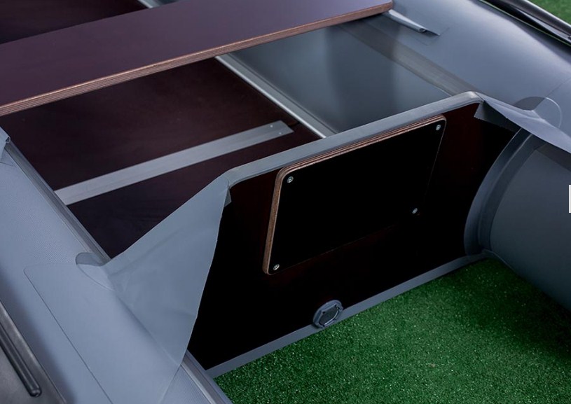 RiverBoats RB 300 Киль