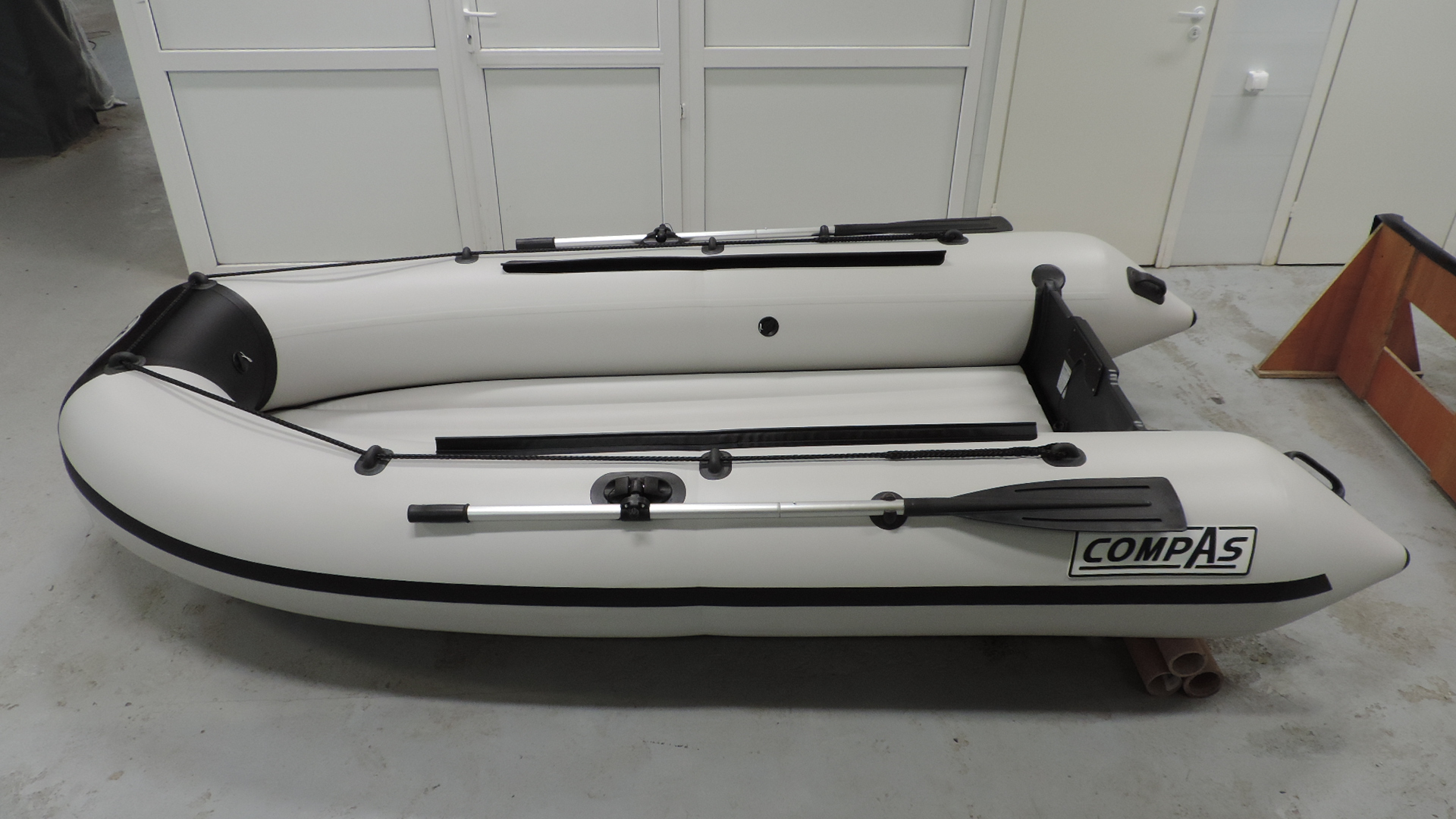 Компас 325 E Компас 325 E